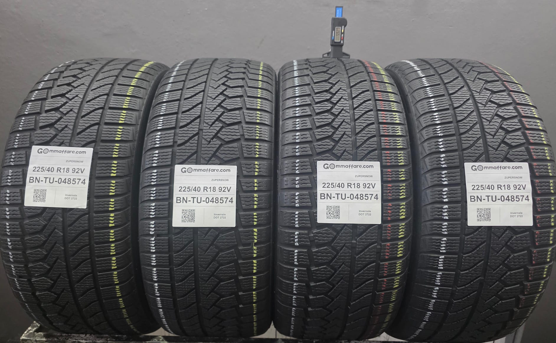 Westlake ZUPERSNOW 225/40 R18